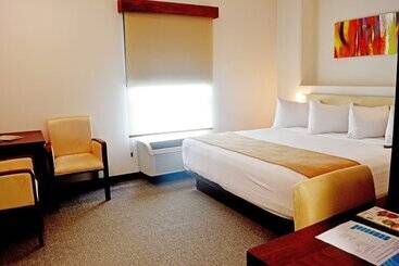 هتل City Express By Marriott Esteli