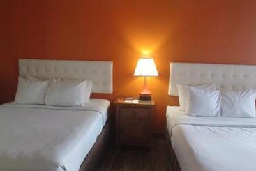 فندق Howard Johnson By Wyndham Springerville