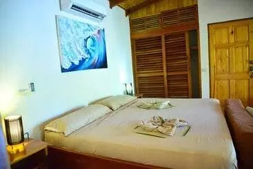 Hotelli Pacifica Surf Studios
