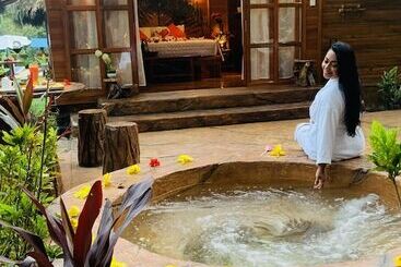 فندق Suchipakari Jungle Lodge