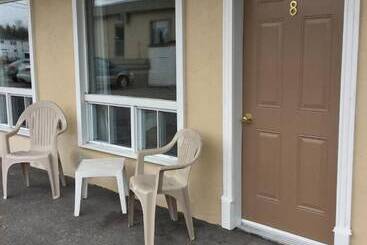 Hotel Auberge Du Lac Beauchamp