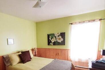 Szálloda Auberge Le P Tit Bonheur Hostel