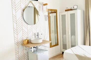 فندق La Bartola Guesthouse