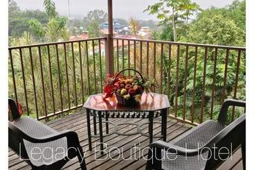 هتل Legacy Boutique