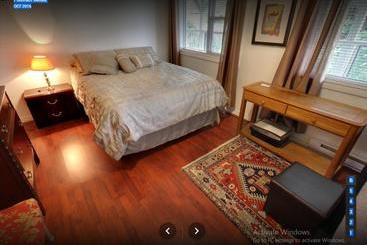 Hotel River Breeze Inn