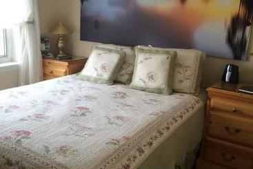 בית מלון כפרי Vangorda Place Bed & Breakfast