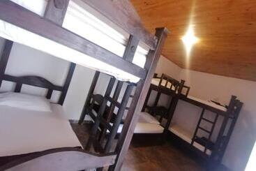 ユースホステル Hostal Hilltop Salento