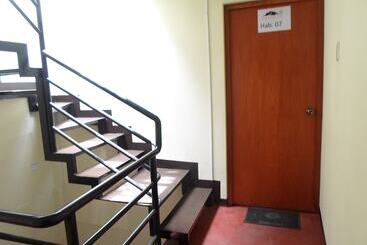 تختخواب و صبحانه Hostal Casa Del Montanista