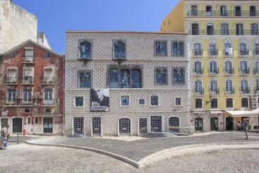 هتل Emporium Lisbon Suites