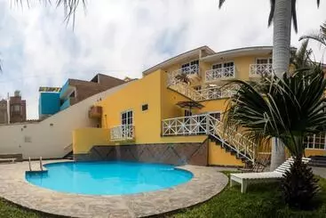 ホテル Las Palmeras Huanchaco
