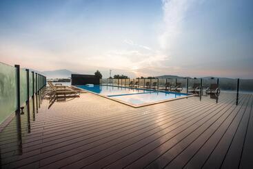 هتل The Smith House