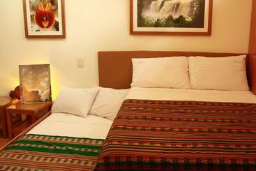 Bed and Breakfast Froguesthouse