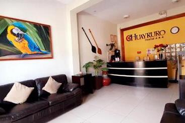 هتل Hostal Huayruro