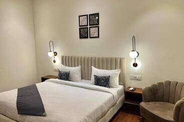 هتل The Lake Hill Ridge