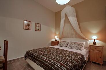 Aloe Luxury Apartments & Suites