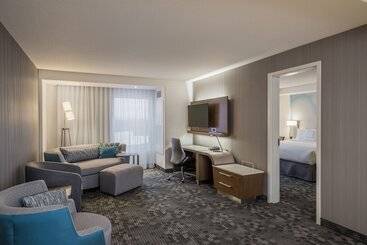 Hotel Dene & Conference Centre