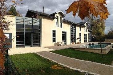 צימר Castel Peyssard