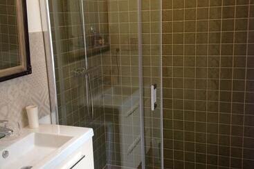 Bed and Breakfast Demeure Des Cordeliers Avec Parking Privé