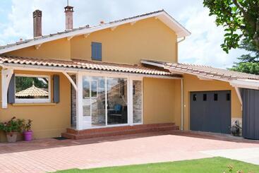 مبيت وإفطار Villa Marguerite