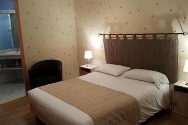 هتل Le Bon Laboureur