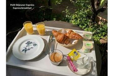 La Maison Des Augustins B&b, Spa Et Fitness