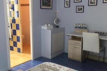 민박 Chambres D'hôtes Coteaux Sud