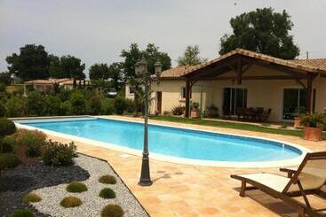 مبيت وإفطار Le Clos Castel   Gîte équipé