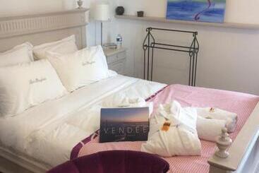 تختخواب و صبحانه Les Bruyères