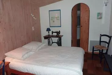 Bed & Breakfast Les Chênes Bleus