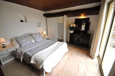 住宿加早餐 Mas Des Kardouons