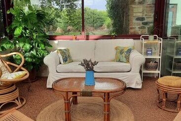 Hotel Hôtel Les Voisins Beaucemaine