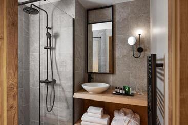 هتل Chalet Alpen Valley, Montblanc