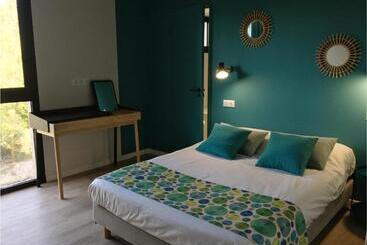 ホテル Cantosorgue