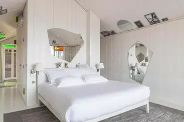 Hotel La Corniche