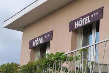 ホテル Bar Tabac Point Chaud L Ecureuil