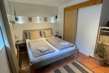 Aamiaismajoitus (B&B) Gästehaus Stefan Koch