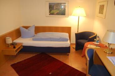 酒店 Garni Otto Huber