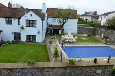 住宿加早餐  Gordons