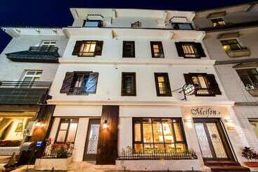 تختخواب و صبحانه Meifon