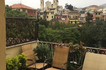 בית מלון כפרי Miramare