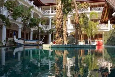 Hotel Ok Divers Resort & Spa