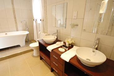 住宿加早餐 White Sails