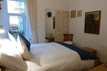 Failte Bed & Breakfast