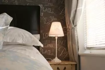 Herons Nest B&b