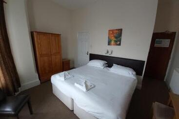 Aamiaismajoitus (B&B) Channel View