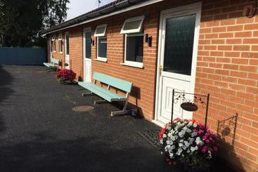 צימר Linden Tree Holiday Apartments