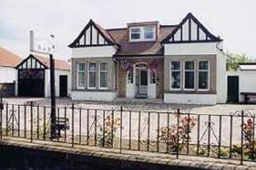 تختخواب و صبحانه Milton House