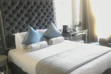 Bed and Breakfast Clifton House