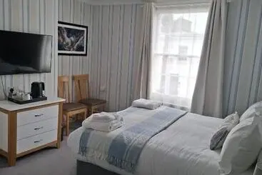 ベッドアンドブレックファースト The Abbey Town House   Cheltenham