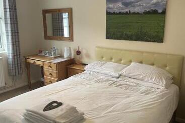 住宿加早餐  Yaxham Mill